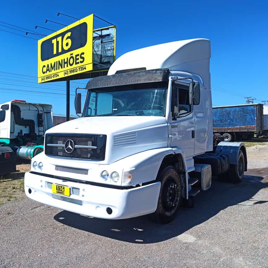 Caminhão MERCEDES BENZ MB 1634 Cavalo Mecânico ANO 2004 de 116 Caminhões no Paraná