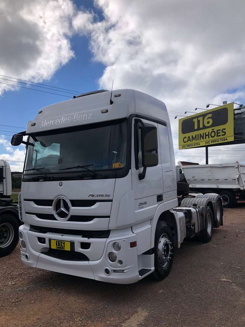 Caminhão MERCEDES BENZ MB 2536 Cavalo Mecânico ANO 2018 de 116 Caminhões no Paraná