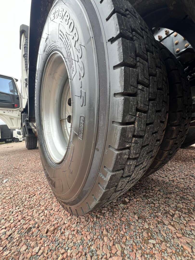 Caminhão VOLVO FH 540 Cavalo Mecânico ANO 2015 de 116 Caminhões no Paraná