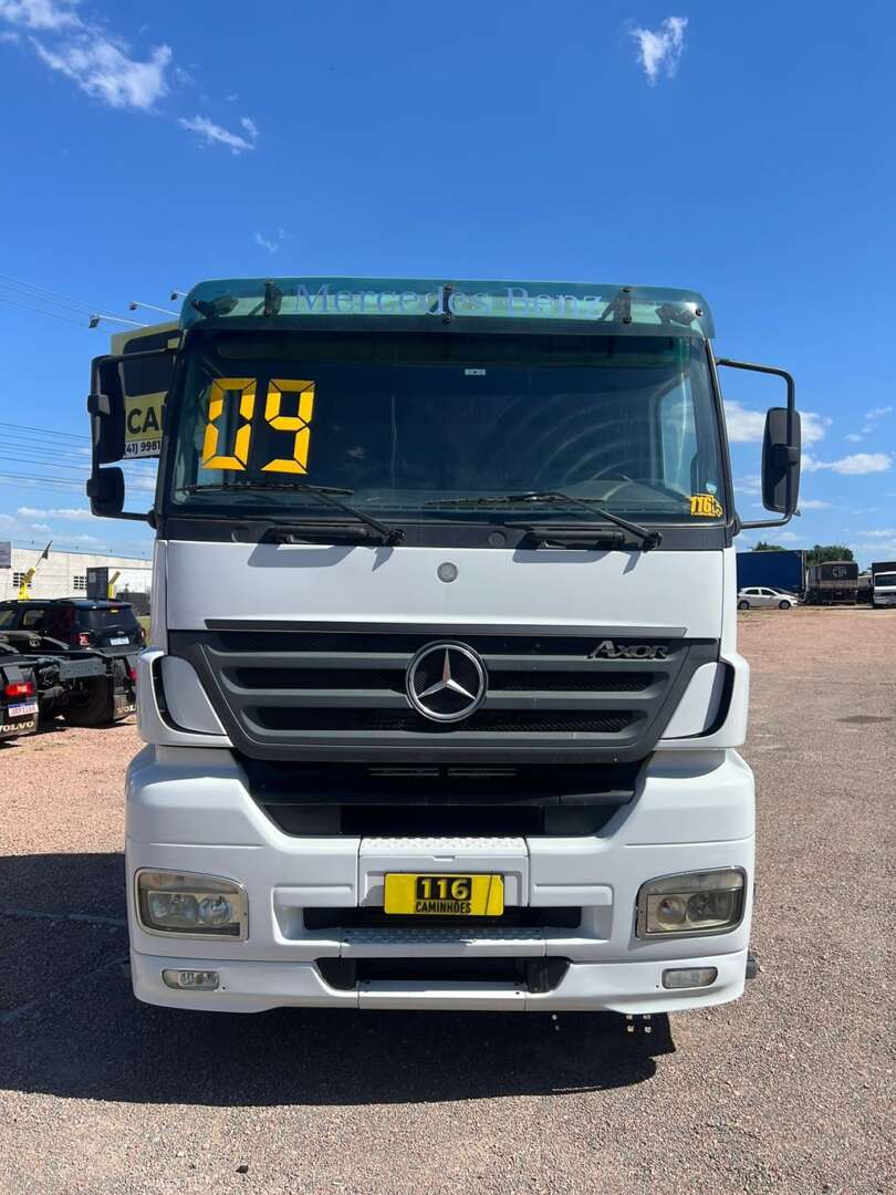 Caminhão MERCEDES BENZ MB 2540 Cavalo Mecânico ANO 2009 de 116 Caminhões no Paraná