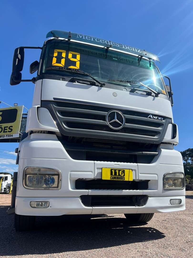 Caminhão MERCEDES BENZ MB 2540 Cavalo Mecânico ANO 2009 de 116 Caminhões no Paraná