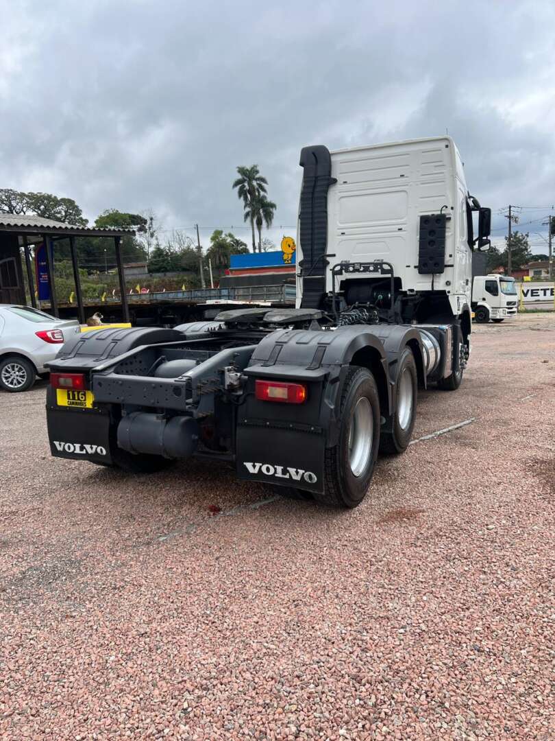 Caminhão VOLVO FH 540 Cavalo Mecânico ANO 2015 de 116 Caminhões no Paraná