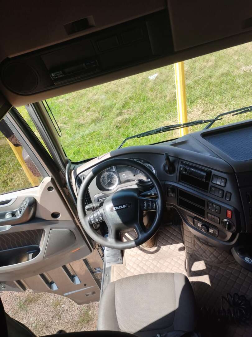 Caminhão DAF DAF&nbsp;XF&nbsp;480 Cavalo Mecânico ANO 2022 de 116 Caminhões no Paraná