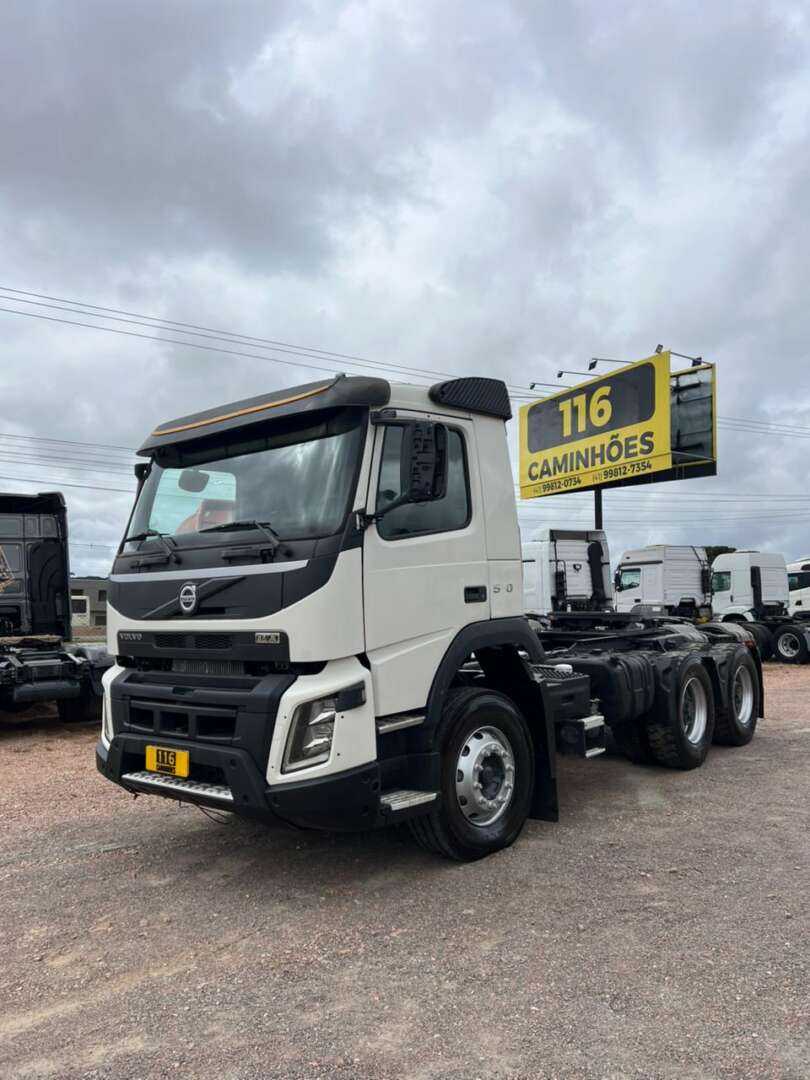 Caminhão VOLVO FMX 540 Cavalo Mecânico ANO 2019 de 116 Caminhões no Paraná