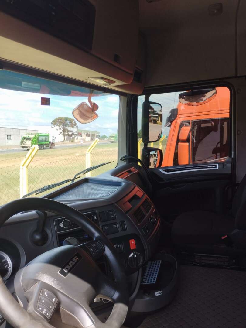 Caminhão DAF DAF&nbsp;XF&nbsp;480 Cavalo Mecânico ANO 2022 de 116 Caminhões no Paraná