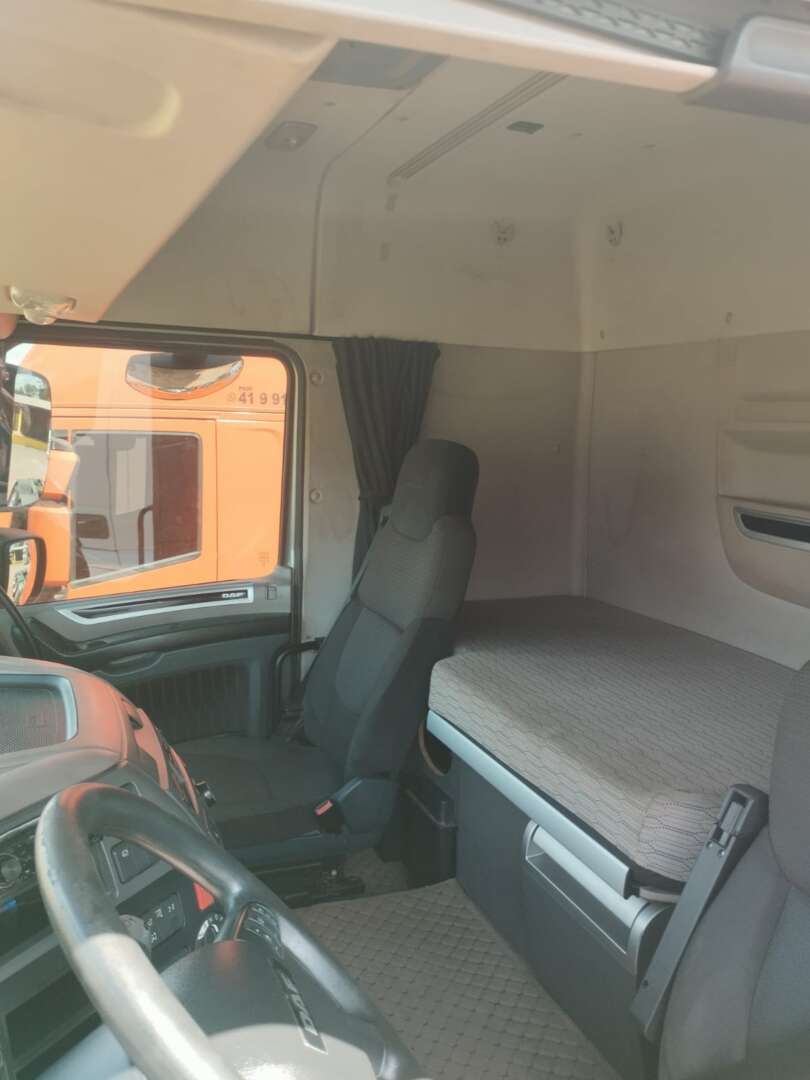 Caminhão DAF DAF&nbsp;XF&nbsp;480 Cavalo Mecânico ANO 2022 de 116 Caminhões no Paraná