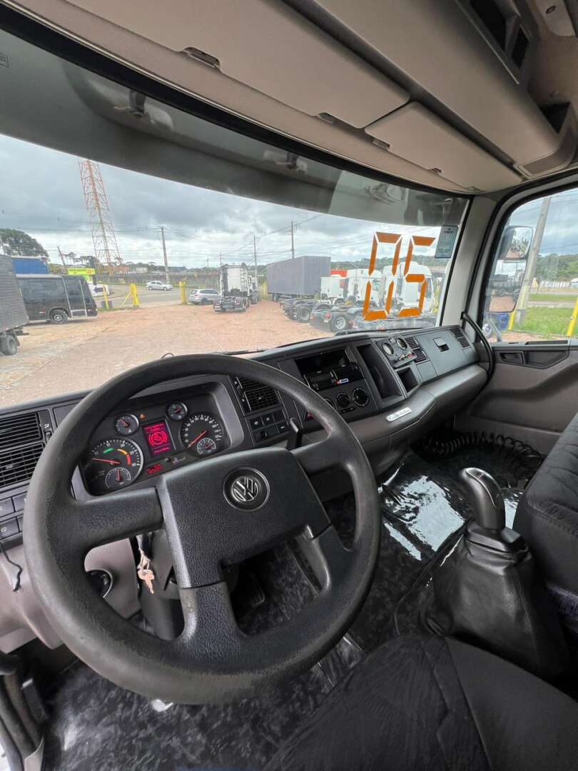 Caminhão VOLKSWAGEN VW 19360 Cavalo Mecânico ANO 2019 de 116 Caminhões no Paraná
