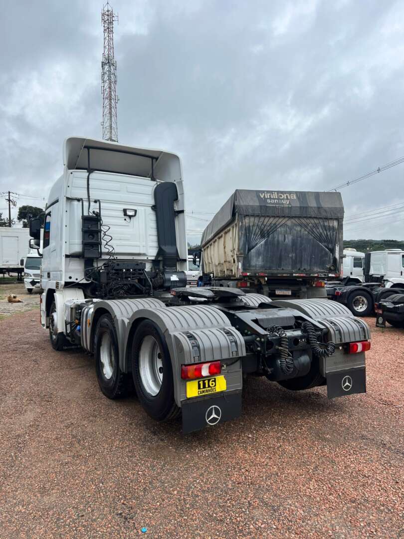 Caminhão MERCEDES BENZ MB 2546 Cavalo Mecânico ANO 2019 de 116 Caminhões no Paraná