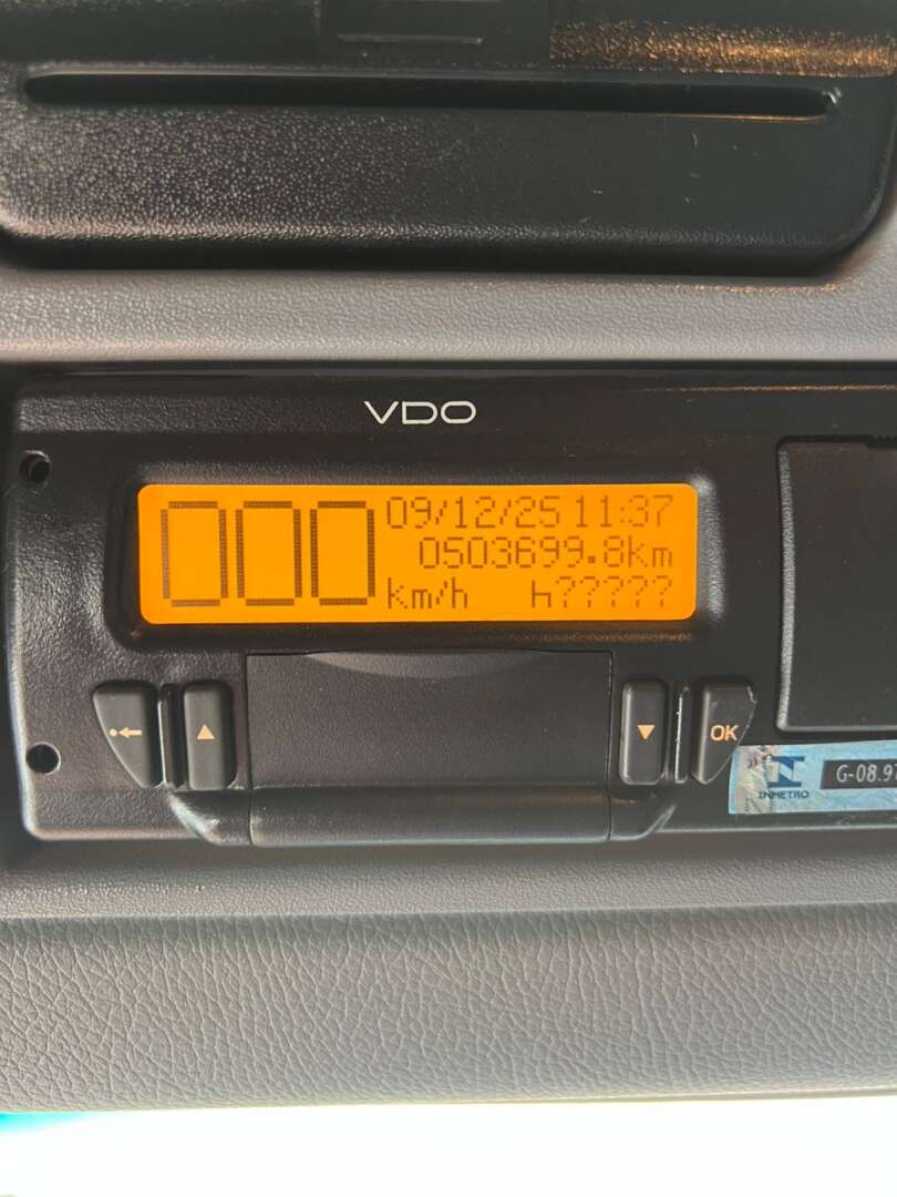 Caminhão MERCEDES BENZ MB 2546 Cavalo Mecânico ANO 2019 de 116 Caminhões no Paraná