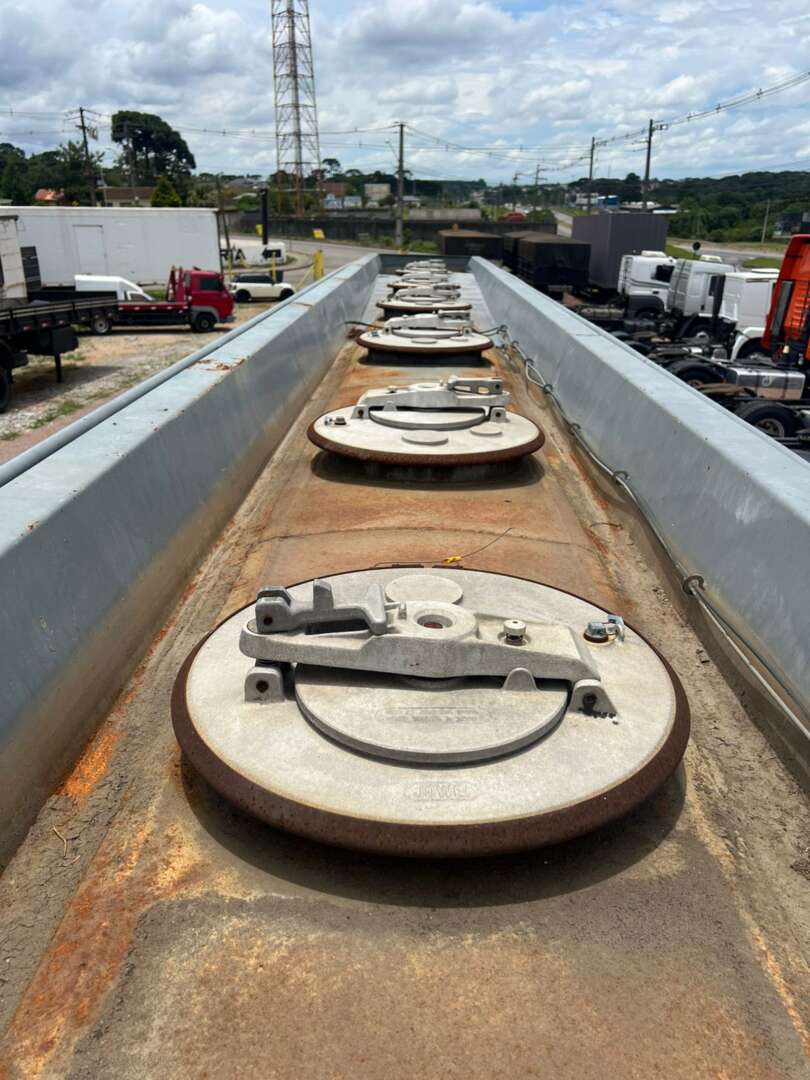 Carreta SEMI-REBOQUE TANQUE ACO Noma ANO 2015 3 Eixos de 116 Caminhões no Paraná