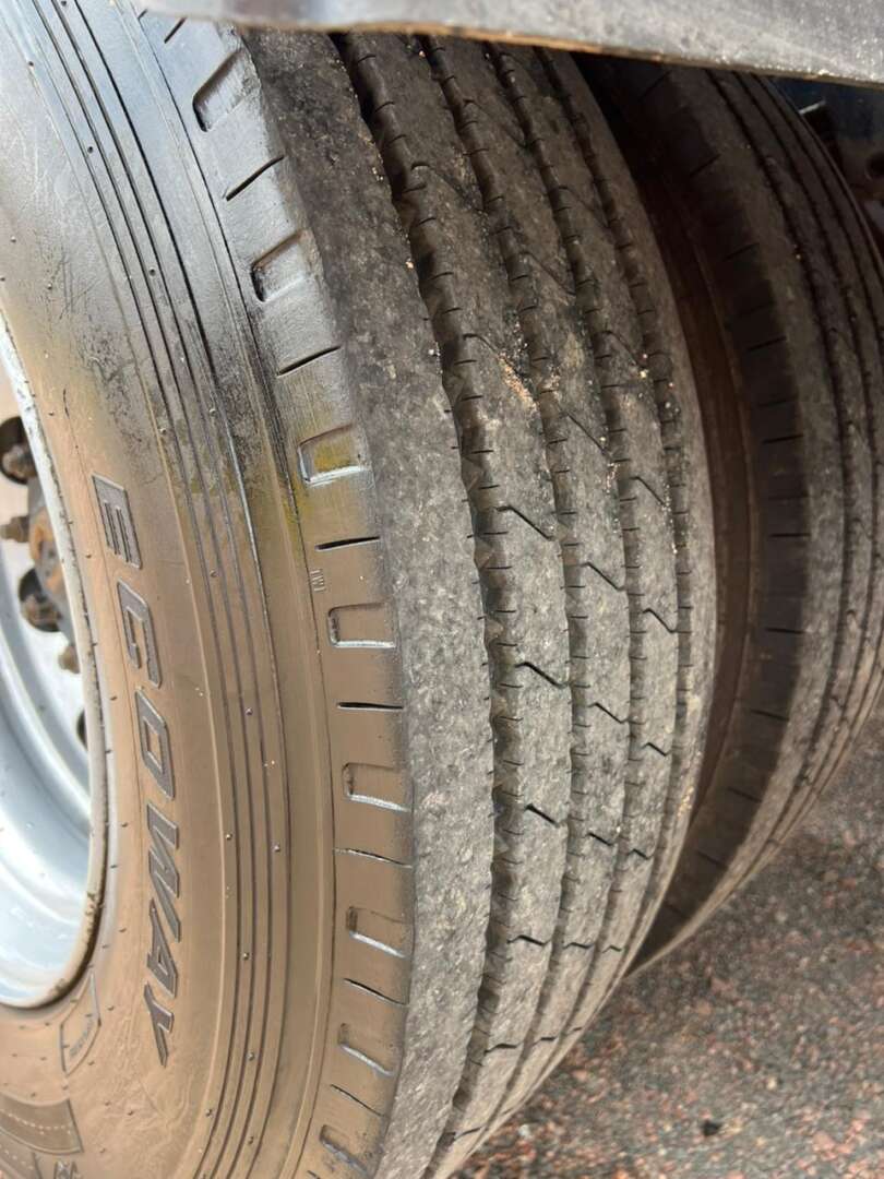 Caminhão VOLKSWAGEN VW 24250 Tanque&nbsp;Aço ANO 2008 de 116 Caminhões no Paraná