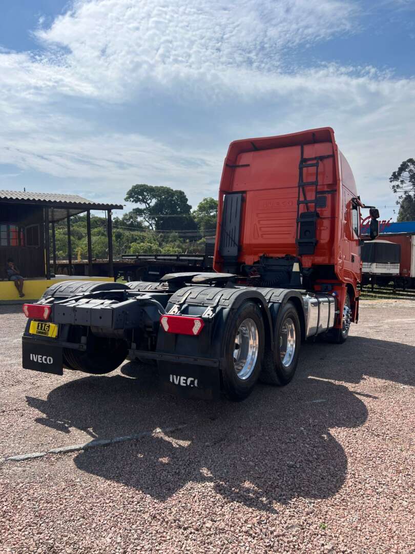 Caminhão IVECO HI WAY 440 Outras ANO 2014 de 116 Caminhões no Paraná