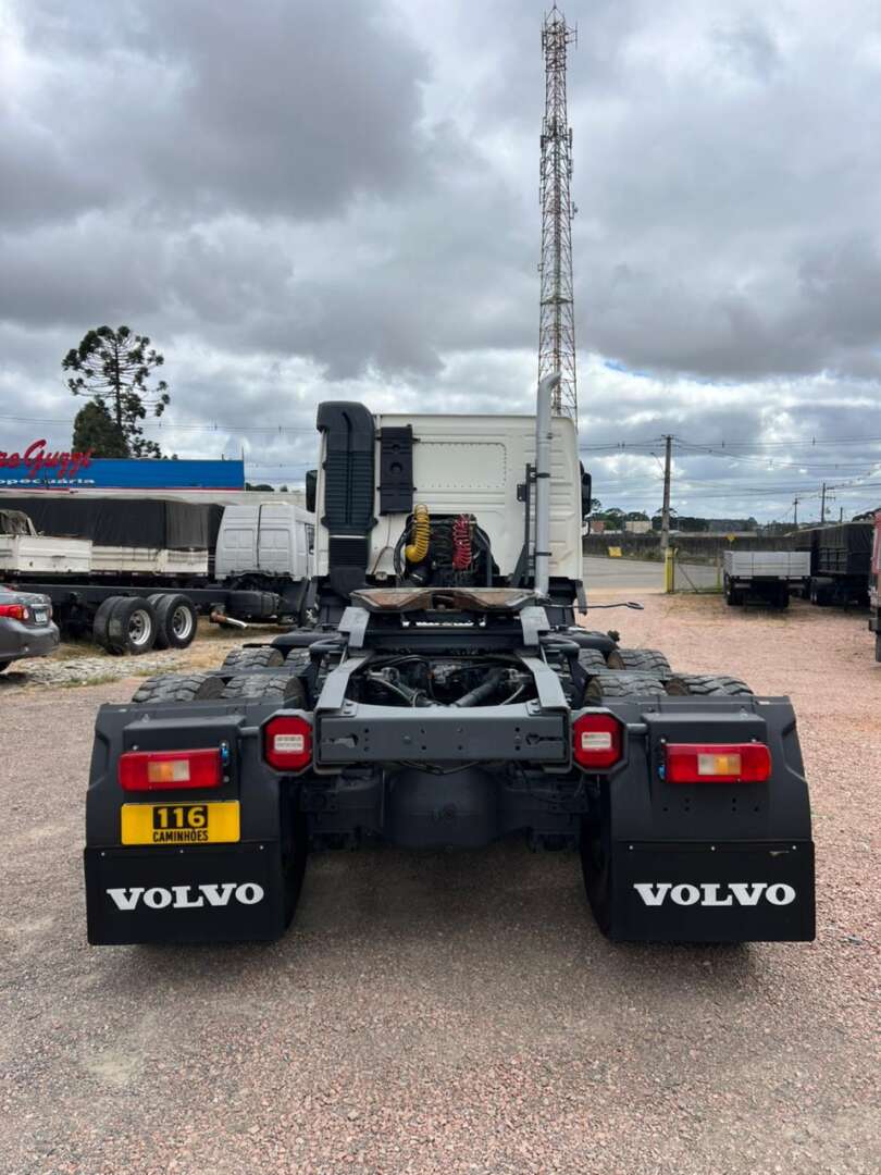 Caminhão VOLVO FMX 540 Cavalo Mecânico ANO 2019 de 116 Caminhões no Paraná