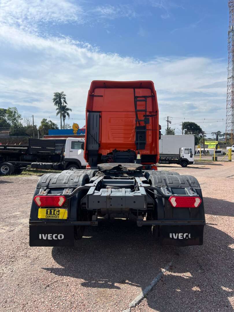 Caminhão IVECO HI WAY 440 Outras ANO 2014 de 116 Caminhões no Paraná