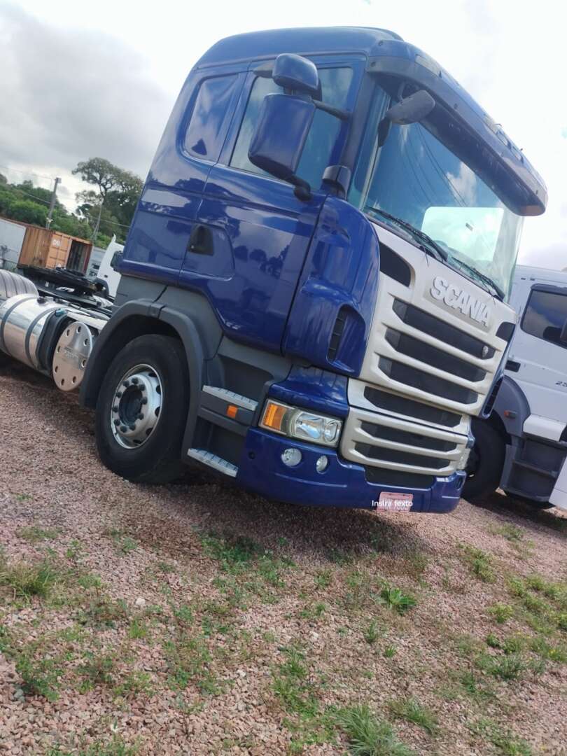 Caminhão SCANIA 440 Cavalo Mecânico ANO 2013 de 116 Caminhões no Paraná