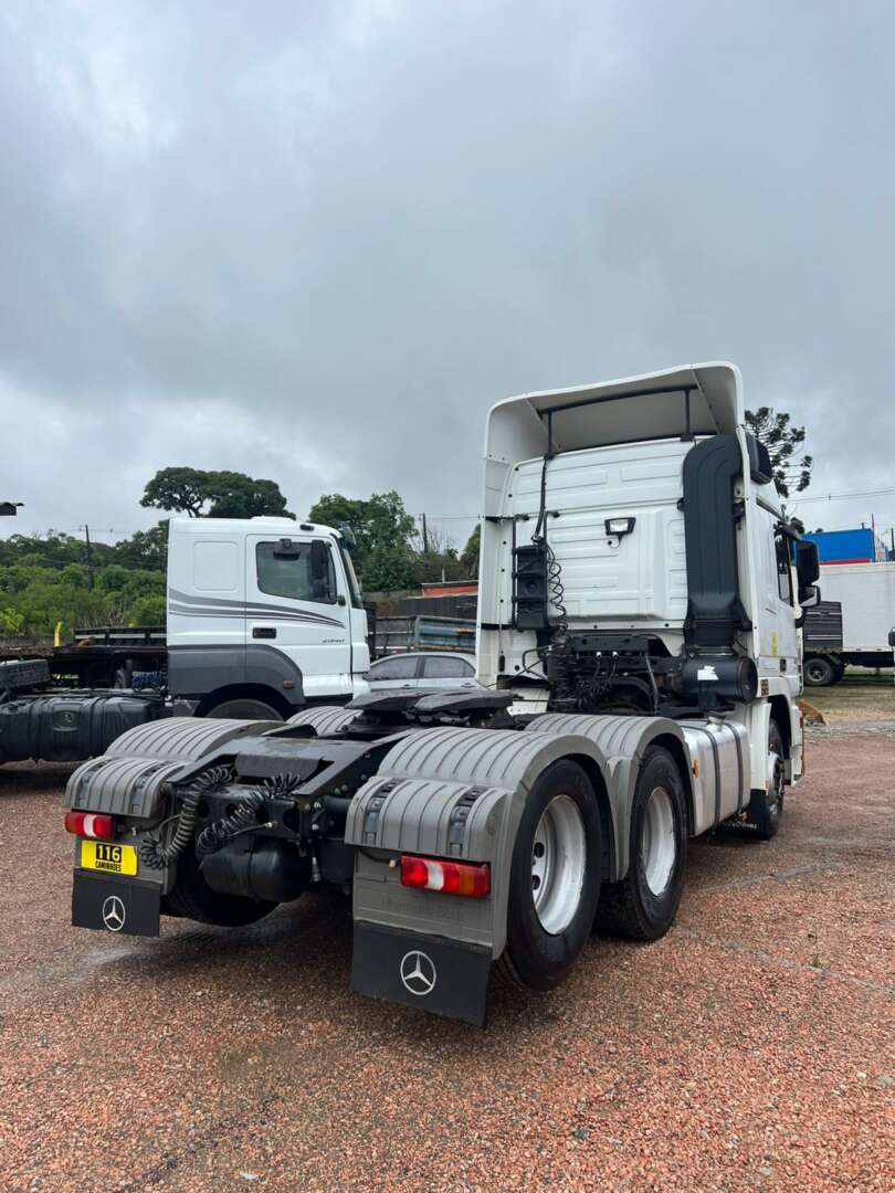 Caminhão MERCEDES BENZ MB 2546 Cavalo Mecânico ANO 2019 de 116 Caminhões no Paraná
