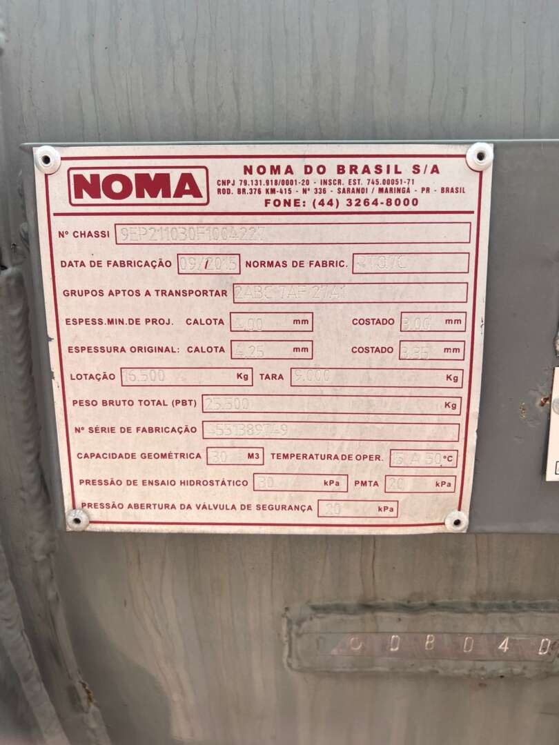 Carreta SEMI-REBOQUE TANQUE ACO Noma ANO 2015 3 Eixos de 116 Caminhões no Paraná