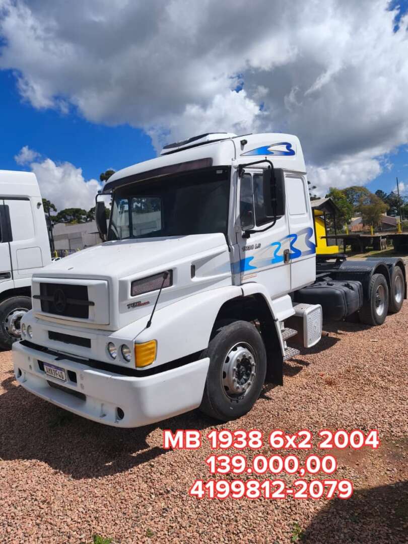 Caminhão MERCEDES BENZ MB 1938 Cavalo Mecânico ANO 2004 de 116 Caminhões no Paraná