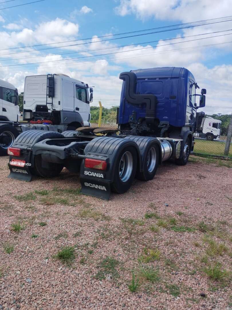 Caminhão SCANIA 440 Cavalo Mecânico ANO 2013 de 116 Caminhões no Paraná