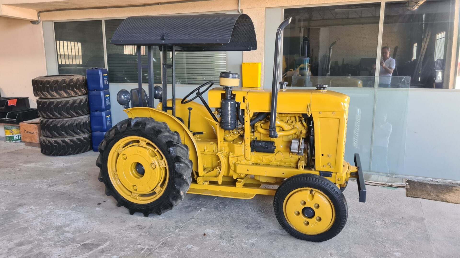 TRATOR AGRICOLA FIAT DE PNEU PARA COLECIONADORES de Br Tratores no Paraná