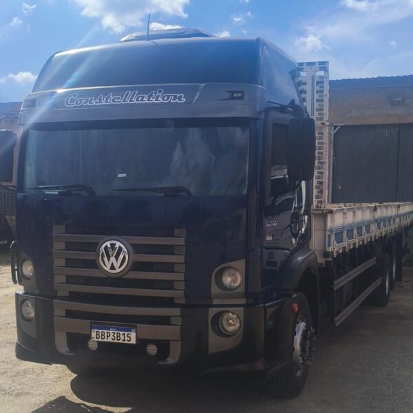 Caminhão VOLKSWAGEN VW 24280 Carroceria ANO 2017 de Br Tratores no Paraná