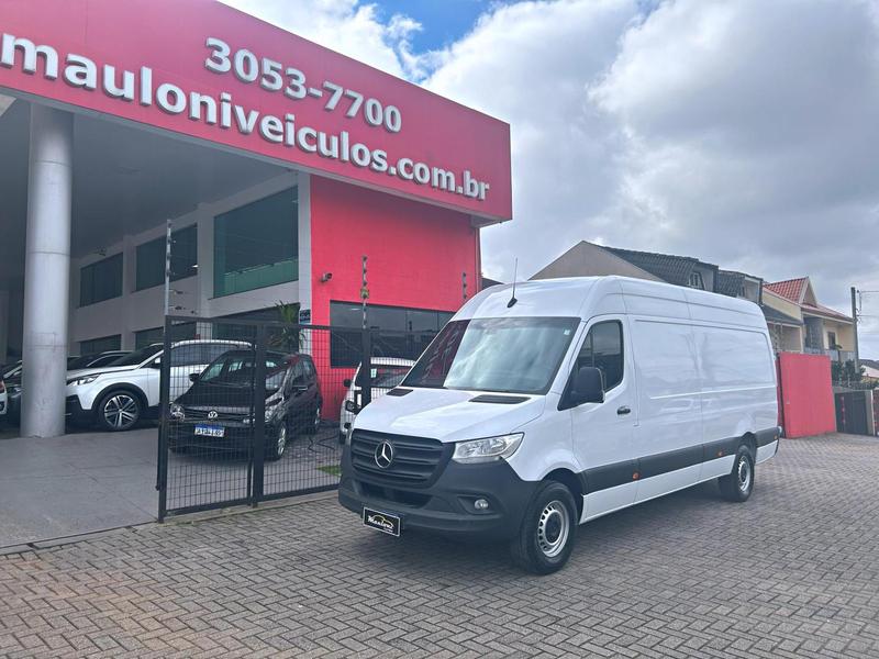 Caminhão MERCEDES BENZ SPRINTER Baú Furgão ANO 2020 de Mauloni Veiculos no Paraná