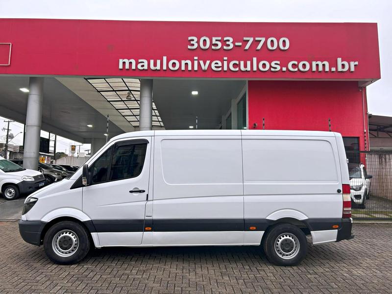 Caminhão MERCEDES BENZ SPRINTER Baú Furgão ANO 2016 de Mauloni Veiculos no Paraná