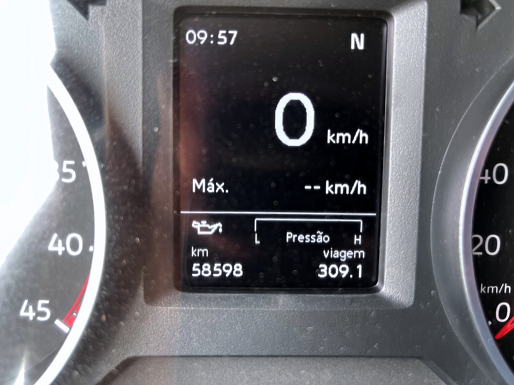 Caminhão VOLKSWAGEN VW 6170 Baú Furgão ANO 2024 de Mauloni Veiculos no Paraná