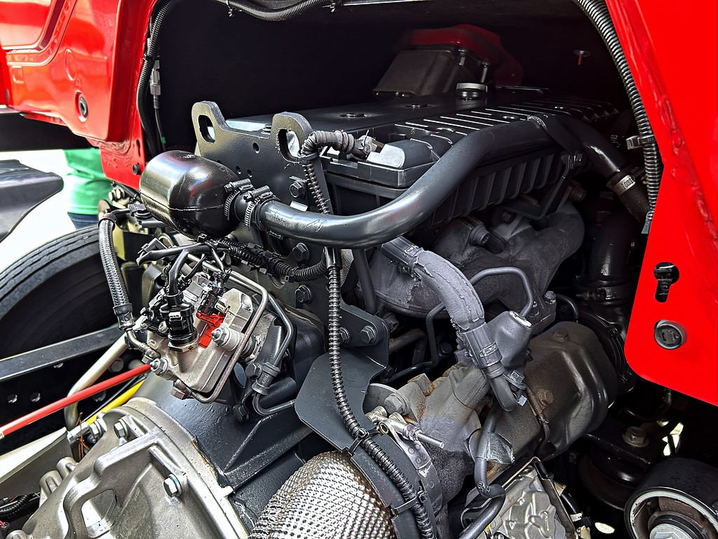 Caminhão MERCEDES BENZ MB 1719 Caçamba Basculante ANO 2025 de Mauloni Veiculos no Paraná