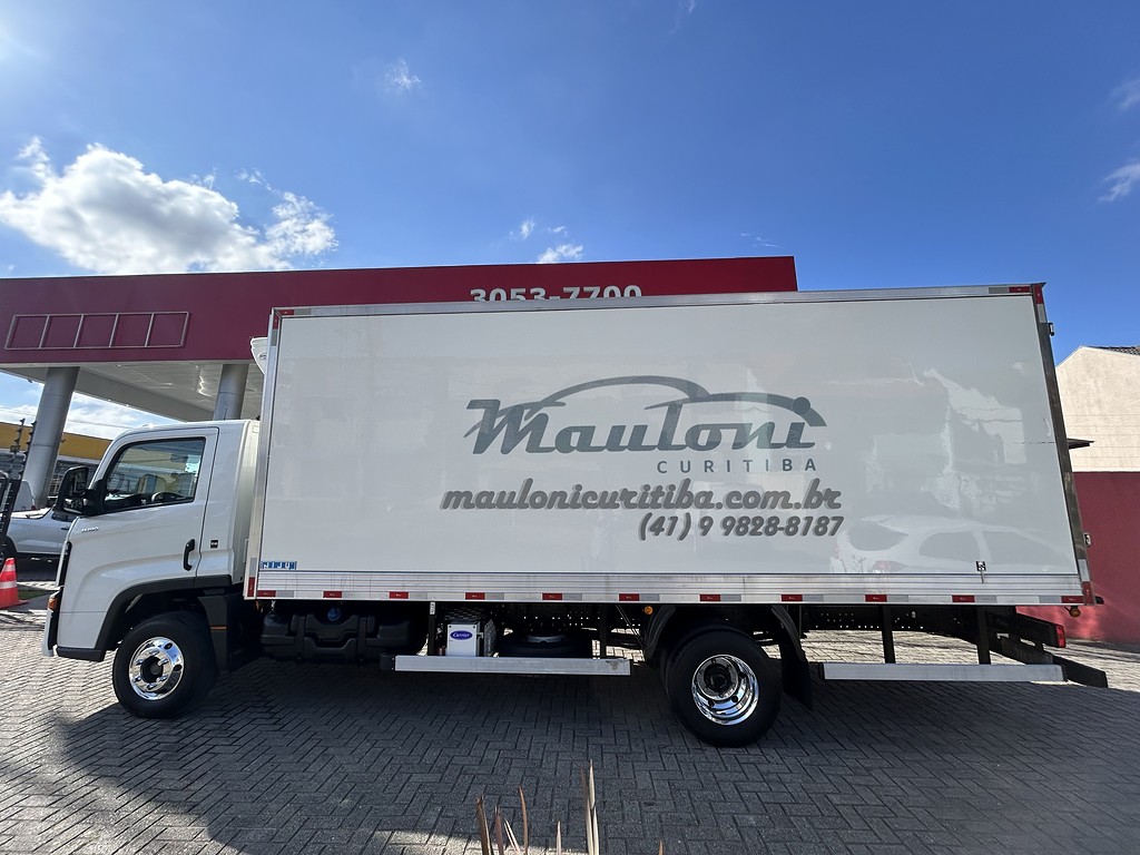 Caminhão VOLKSWAGEN VW 11180 Baú Refrigerado ANO 2024 de Mauloni Veiculos no Paraná