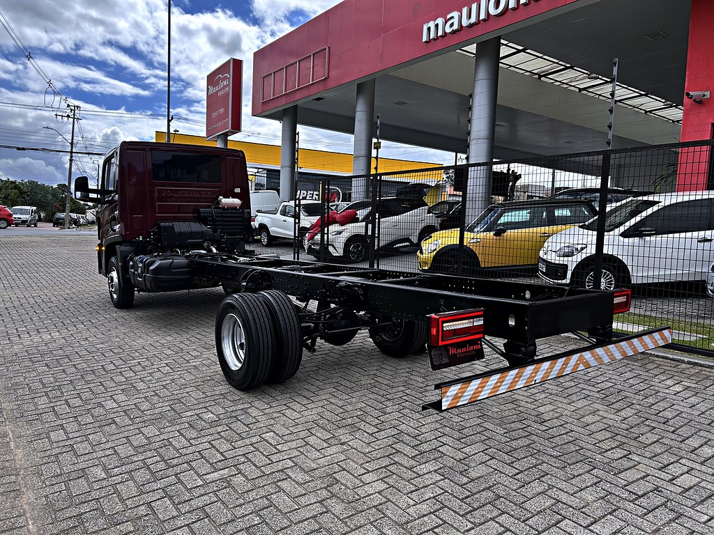 Caminhão VOLKSWAGEN VW 9180 Chassis ANO 2024 de Mauloni Veiculos no Paraná