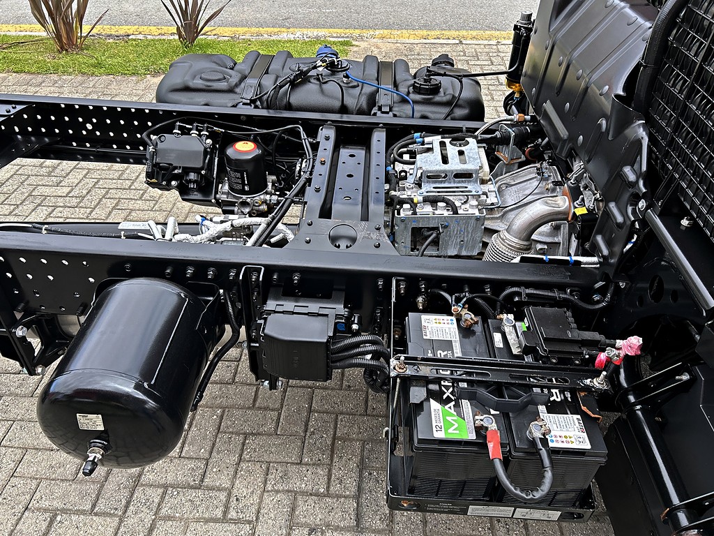 Caminhão VOLKSWAGEN VW 9180 Chassis ANO 2024 de Mauloni Veiculos no Paraná