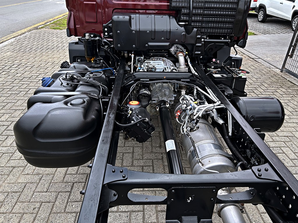 Caminhão VOLKSWAGEN VW 9180 Chassis ANO 2024 de Mauloni Veiculos no Paraná