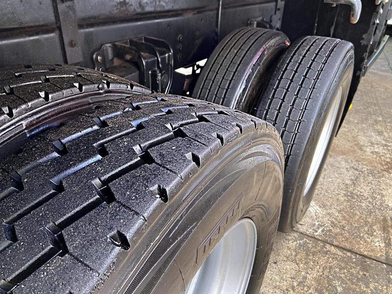 Caminhão VOLKSWAGEN VW 24280 Guincho Munck ANO 2019 de Mauloni Veiculos no Paraná