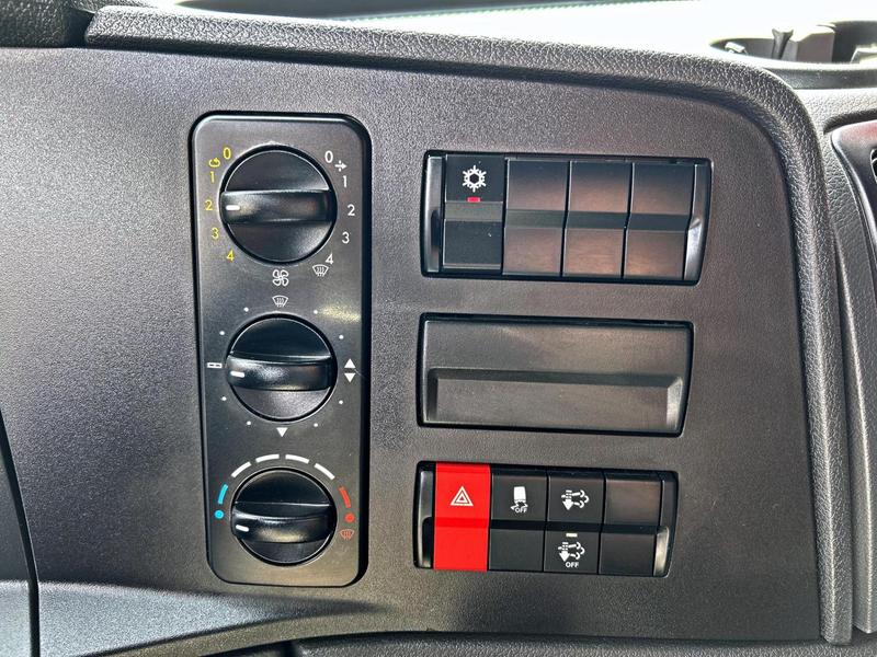Caminhão MERCEDES BENZ MB 1719 Caçamba Basculante ANO 2025 de Mauloni Veiculos no Paraná