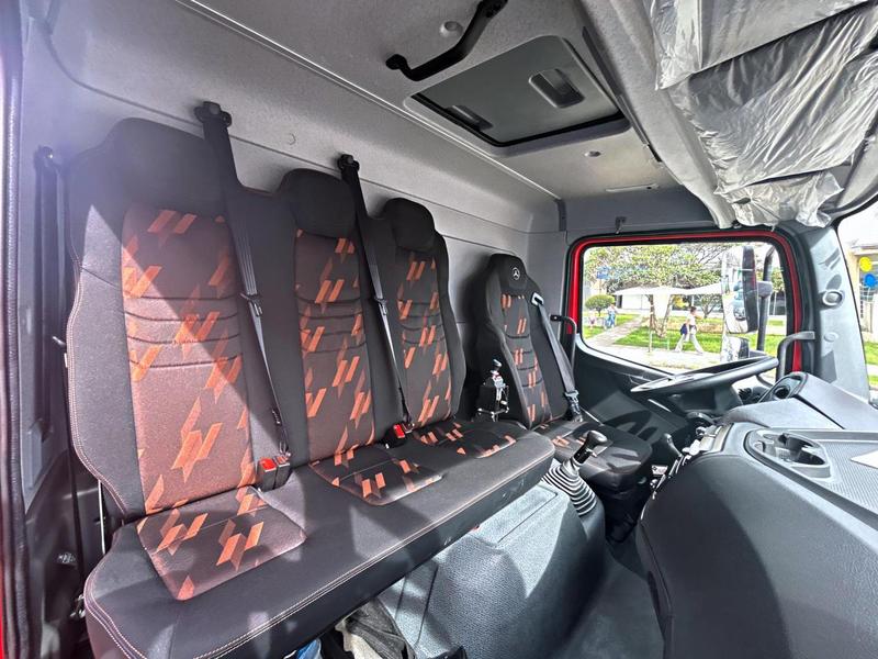 Caminhão MERCEDES BENZ MB 1719 Caçamba Basculante ANO 2025 de Mauloni Veiculos no Paraná