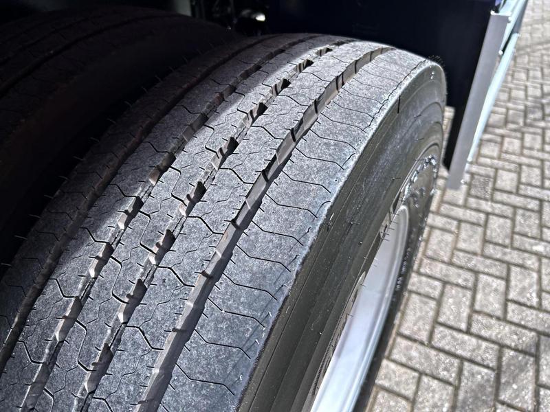 Caminhão MERCEDES BENZ MB 1719 Caçamba Basculante ANO 2025 de Mauloni Veiculos no Paraná