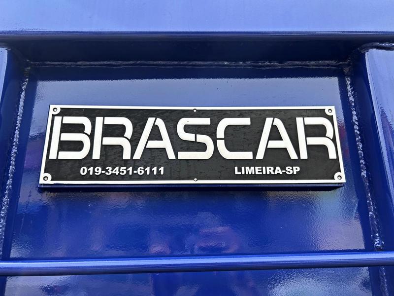 Caminhão MERCEDES BENZ MB 1719 Caçamba Basculante ANO 2025 de Mauloni Veiculos no Paraná
