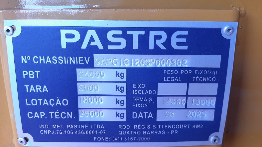 Carreta SEMI-REBOQUE PRANCHA Pastre ANO 2025 2 Eixos de Rodo Serra Caminhões na Santa Catarina