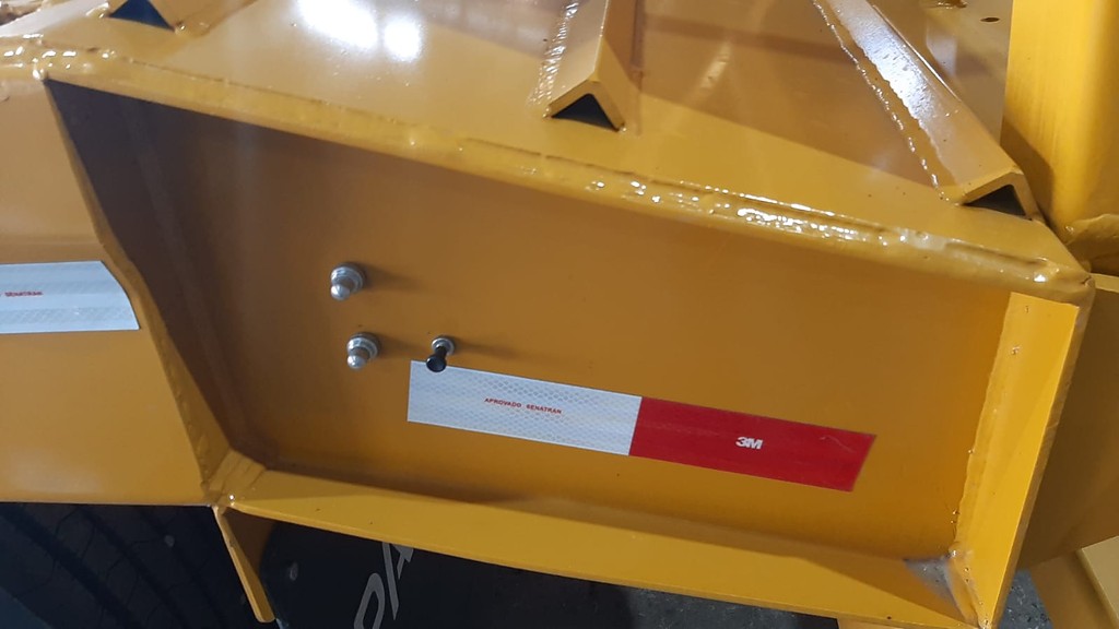 Carreta SEMI-REBOQUE PRANCHA Pastre ANO 2025 2 Eixos de Rodo Serra Caminhões na Santa Catarina