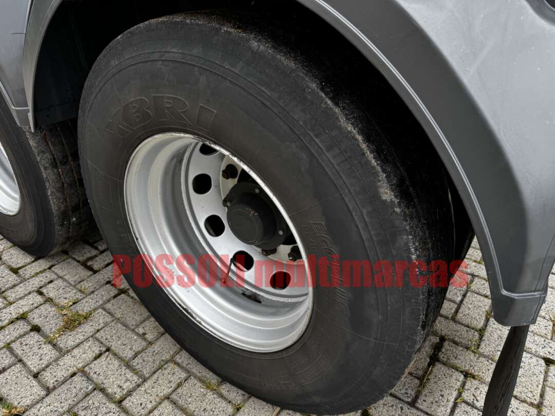 Carreta SEMI-REBOQUE TANQUE ACO Metalesp ANO 2023 4 Eixos de Possoli Multimarcas no Paraná