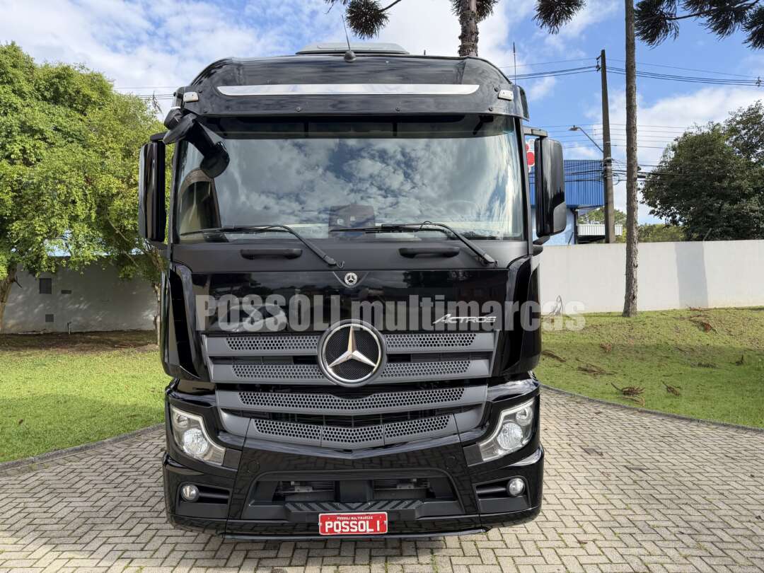 Caminhão MERCEDES BENZ MB 2651 Cavalo Mecânico ANO 2023 de Possoli Multimarcas no Paraná