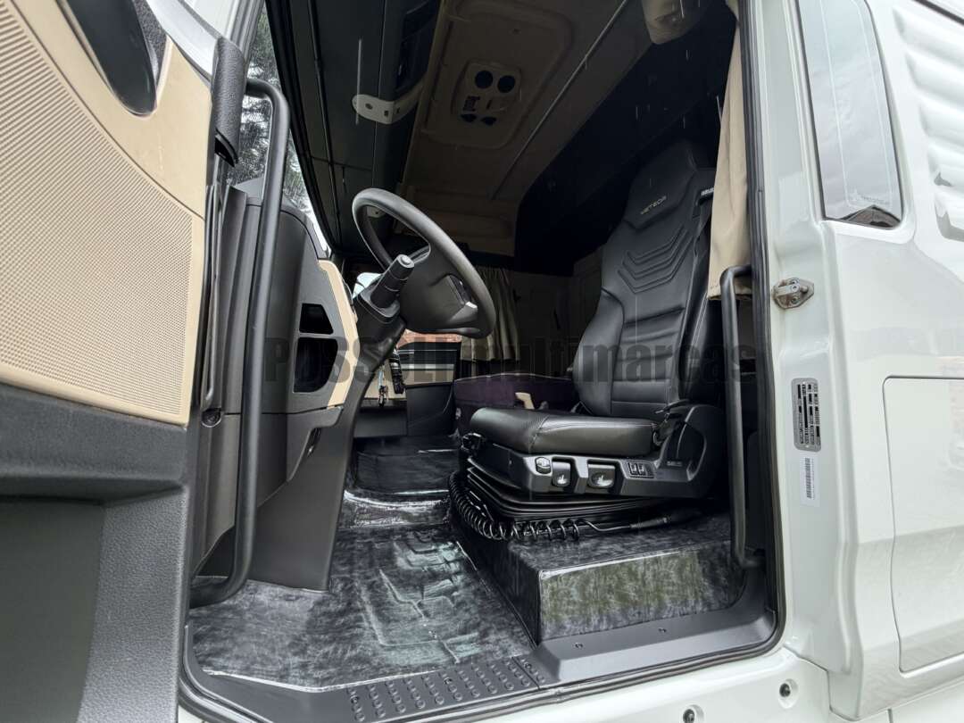 Caminhão VOLKSWAGEN METEOR 29520 Cavalo Mecânico ANO 2023 de Possoli Multimarcas no Paraná