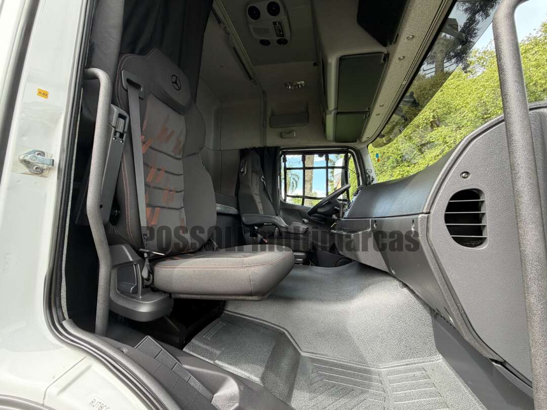 Caminhão MERCEDES BENZ MB 2544 Cavalo Mecânico ANO 2022 de Possoli Multimarcas no Paraná