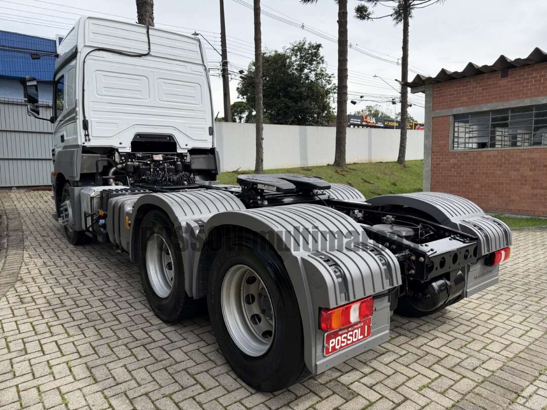 Caminhão MERCEDES BENZ MB 2544 Cavalo Mecânico ANO 2022 de Possoli Multimarcas no Paraná