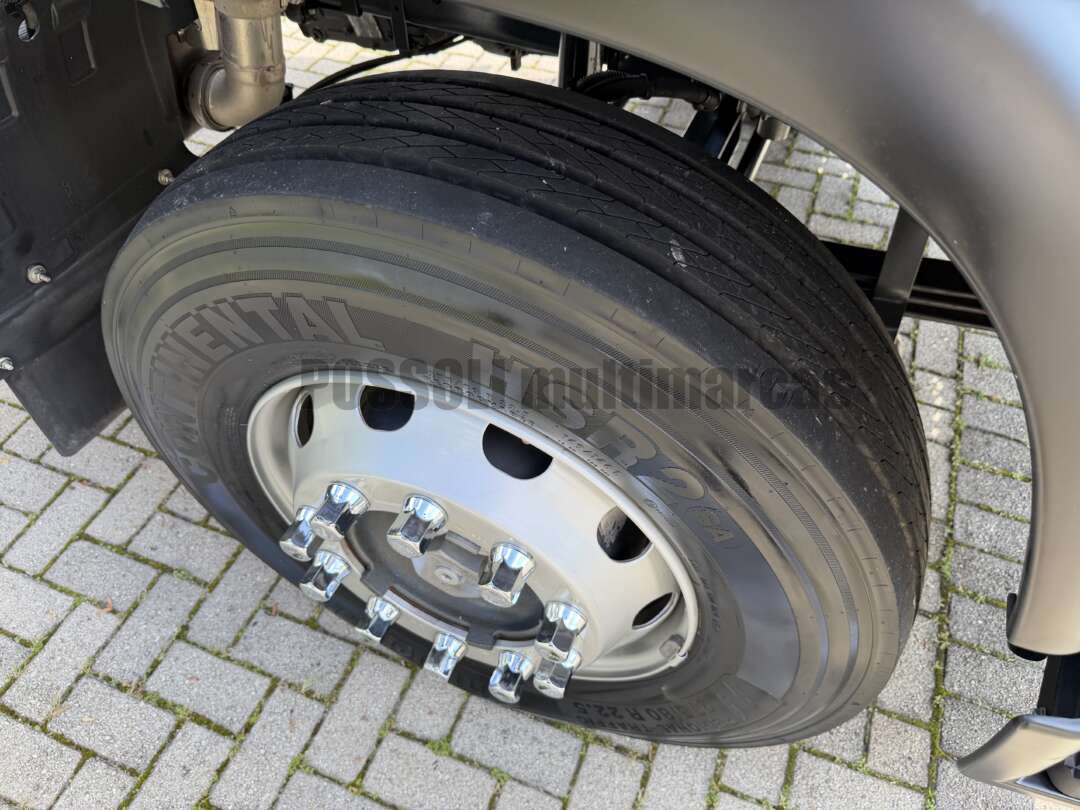 Caminhão IVECO TECTOR 240E28 Chassis ANO 2015 de Possoli Multimarcas no Paraná