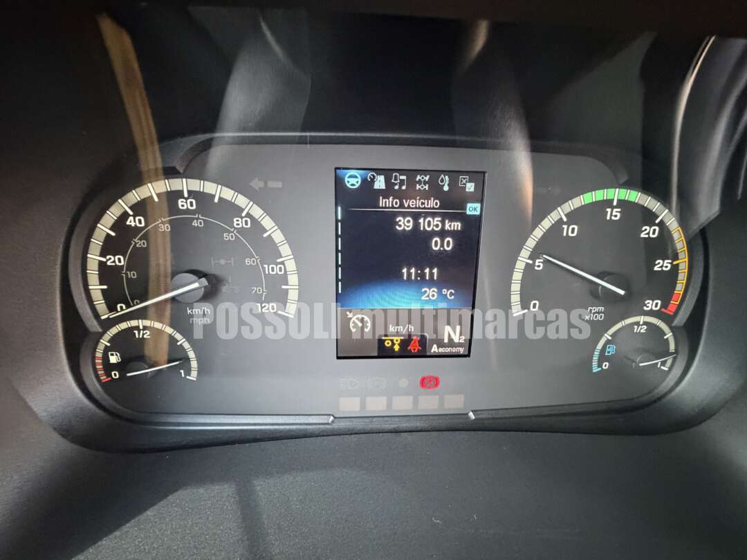 Caminhão MERCEDES BENZ MB 2433 Carga Seca ANO 2024 de Possoli Multimarcas no Paraná