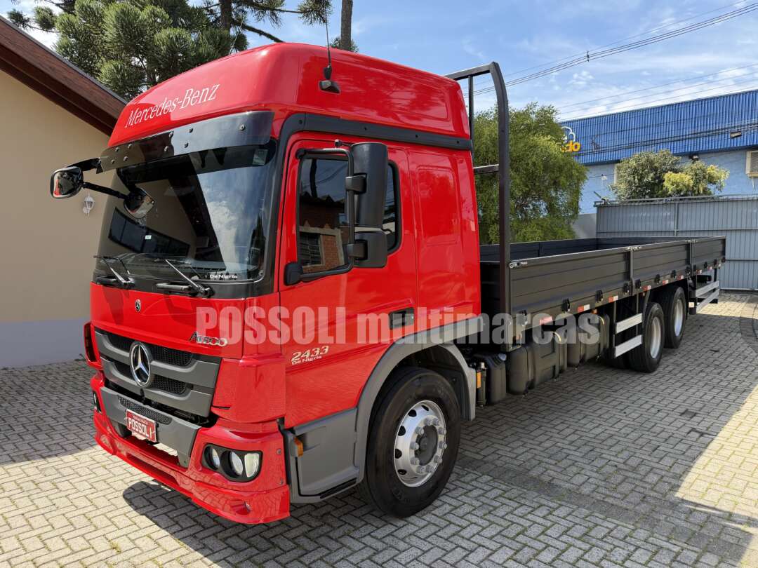 Caminhão MERCEDES BENZ MB 2433 Carga Seca ANO 2024 de Possoli Multimarcas no Paraná