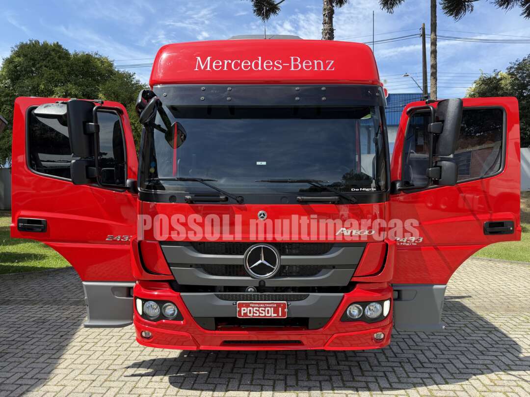 Caminhão MERCEDES BENZ MB 2433 Carga Seca ANO 2024 de Possoli Multimarcas no Paraná