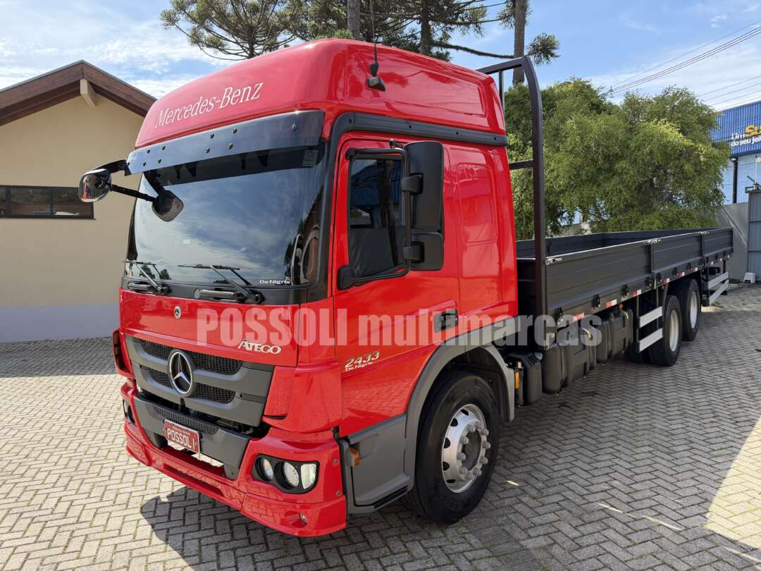 Caminhão MERCEDES BENZ MB 2433 Carga Seca ANO 2024 de Possoli Multimarcas no Paraná
